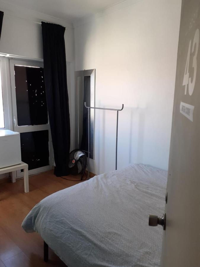 Marques Mini Hostel Lisbon Exterior photo