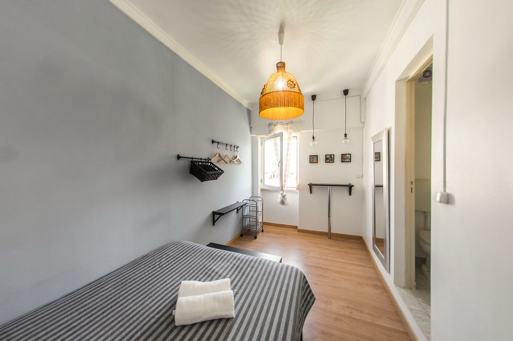 Marques Mini Hostel Lisbon Exterior photo