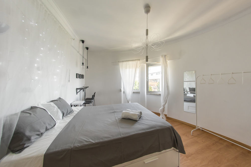 Marques Mini Hostel Lisbon Exterior photo